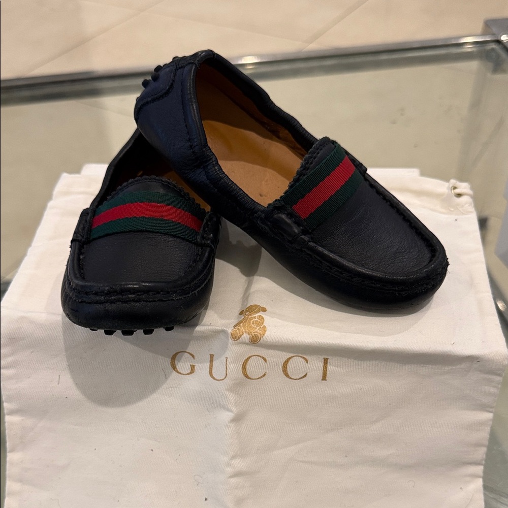 Gucci Black Leather Kids Loafers with Green and Red Web